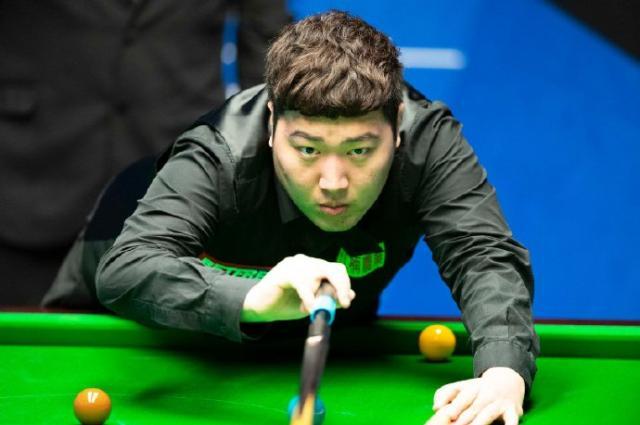 世界杯平台入口-斯诺克世锦赛颜丙涛力克古尔德 中国军团迎开门红