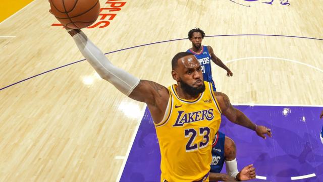 世界杯直播观看-8胜3负站到西部之巅 六件事总结湖人赛初表现